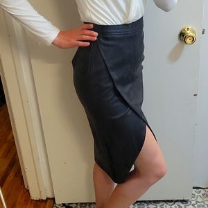 Never worn XSp Black vegan leather skirt Abercrombie Fitch